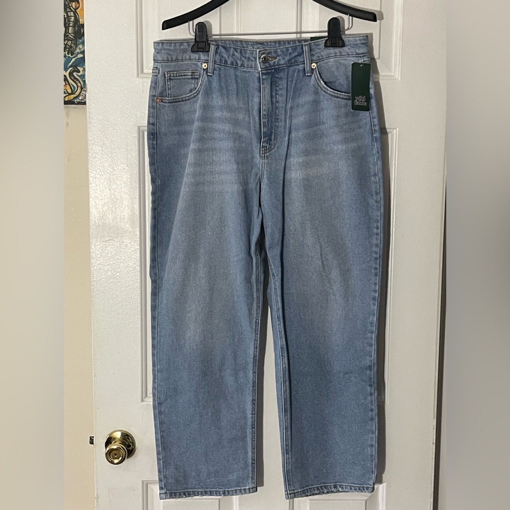 Women High-Rise Straight Ankle Jean Wild Fable Size 14/32 New With Tags !